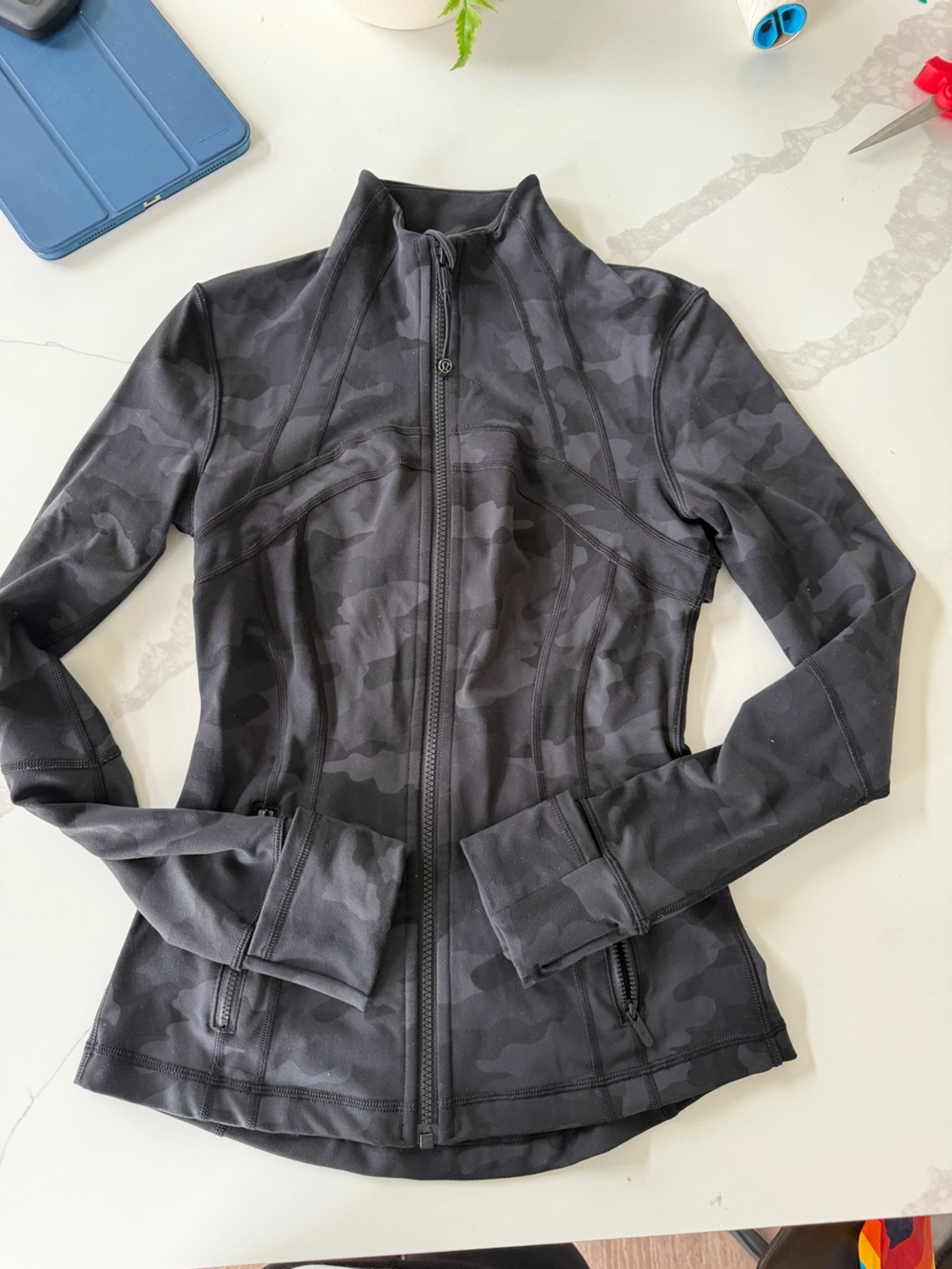 lululemon Define Jacket in a black camouflage size 4
